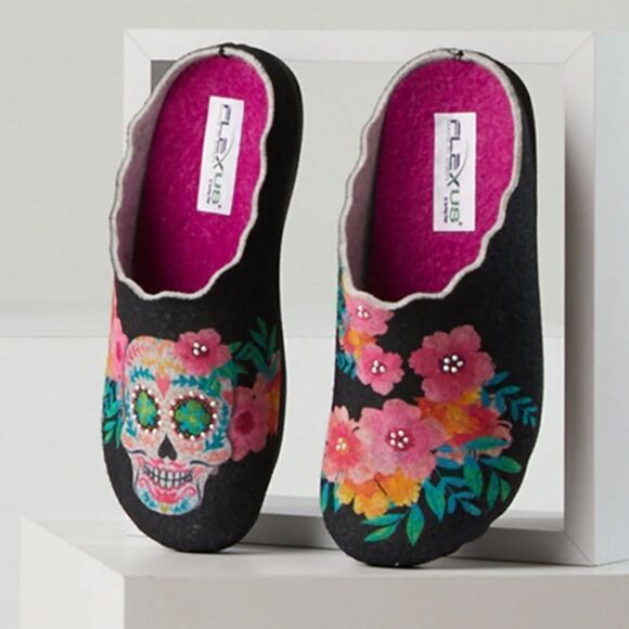Flexus Shoes - FLEXUS SUGARSKULL SLIPPERS -Black 36=5.5-6